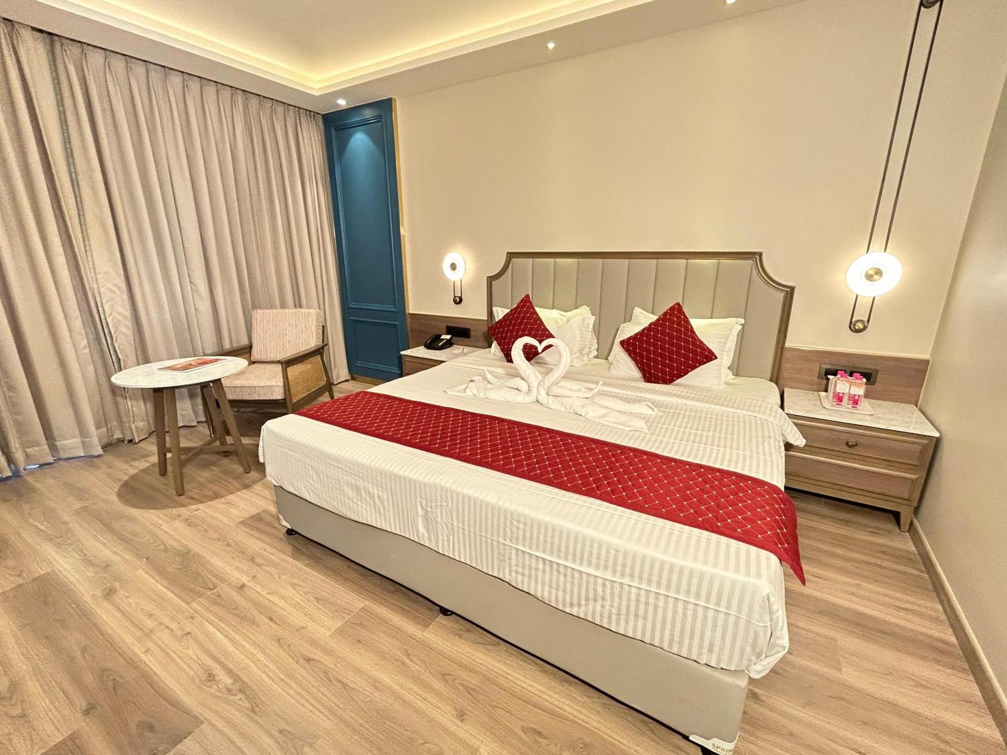 Boulevard 9 Luxury Resort & Spa Nadiād Exteriér fotografie