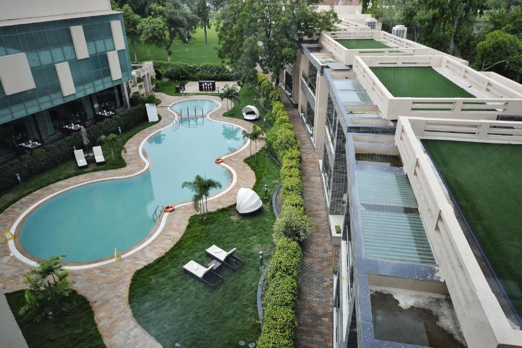 Boulevard 9 Luxury Resort & Spa Nadiād Exteriér fotografie