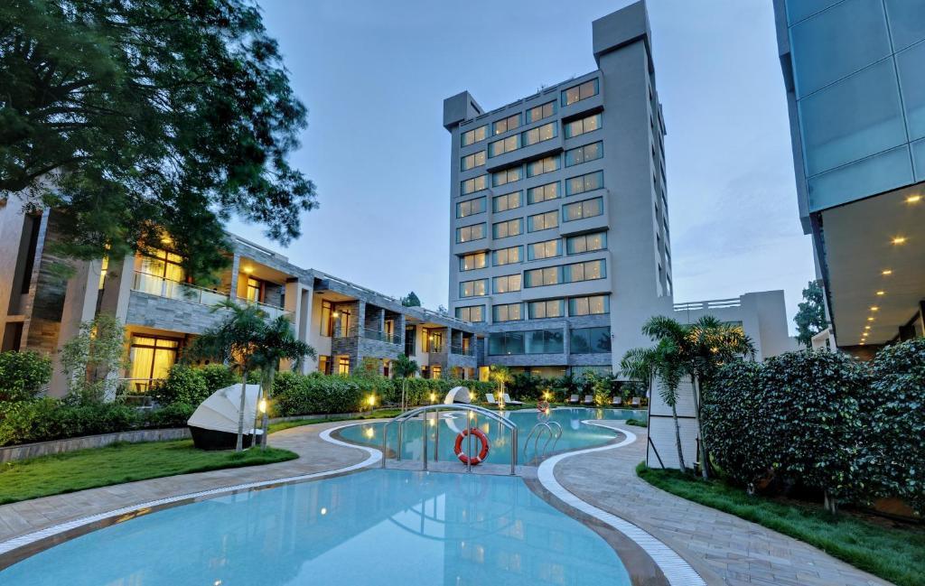 Boulevard 9 Luxury Resort & Spa Nadiād Exteriér fotografie